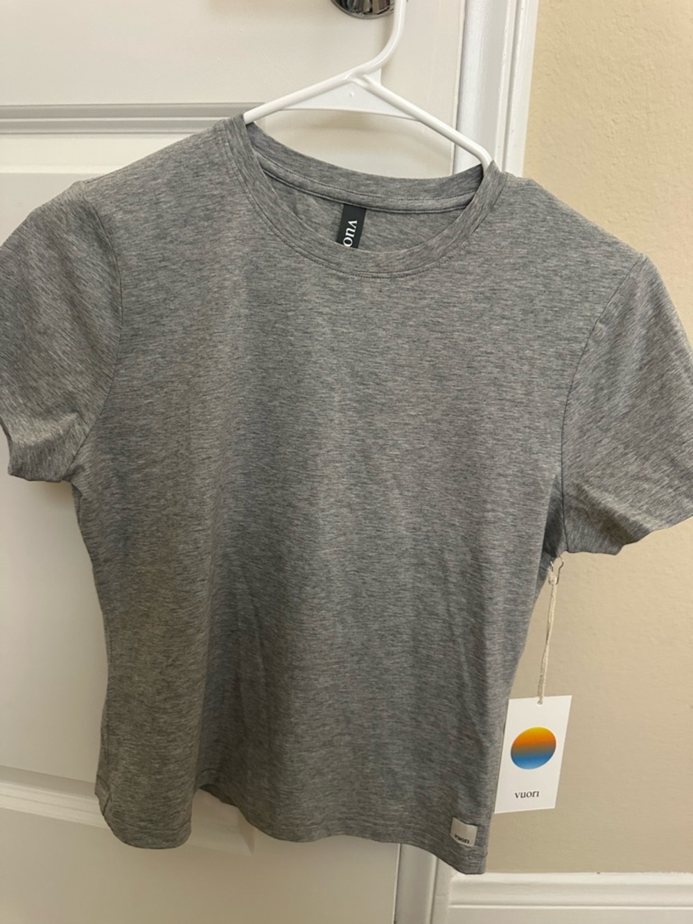Vuori Light Heather Grey S/S Feather Baby Tee
